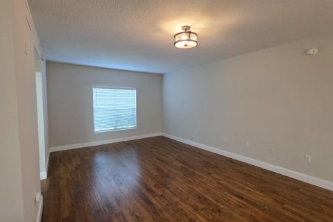 Copropriété à louer à Vero Beach, Floride: 2 chambres, 92.34 m2 № 2352200 - photo 3