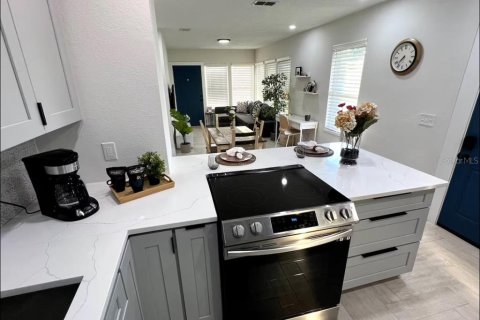 Casa en alquiler en Winter Haven, Florida, 2 dormitorios, 58.16 m2 № 1853651 - foto 5