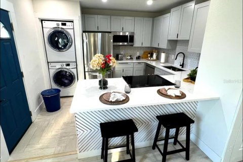 Casa en alquiler en Winter Haven, Florida, 2 dormitorios, 58.16 m2 № 1853651 - foto 4