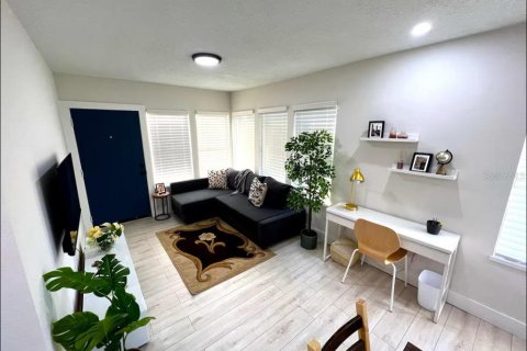 Casa en alquiler en Winter Haven, Florida, 2 dormitorios, 58.16 m2 № 1853651 - foto 6