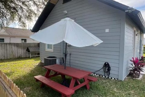 Casa en alquiler en Winter Haven, Florida, 2 dormitorios, 58.16 m2 № 1853651 - foto 11