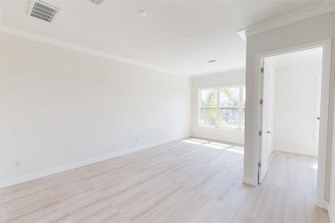 Touwnhouse à louer à Apollo Beach, Floride: 4 chambres, 222.59 m2 № 1757695 - photo 5