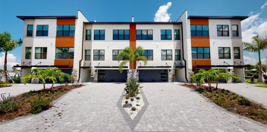 Touwnhouse à Apollo Beach, Floride 4 chambres, 222.59 m2 № 1757695