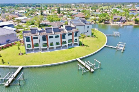 Touwnhouse à louer à Apollo Beach, Floride: 4 chambres, 222.59 m2 № 1757695 - photo 22