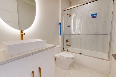 Touwnhouse à louer à Apollo Beach, Floride: 4 chambres, 222.59 m2 № 1757695 - photo 9