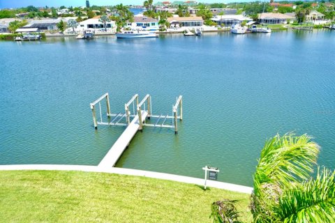 Touwnhouse à louer à Apollo Beach, Floride: 4 chambres, 222.59 m2 № 1757695 - photo 2
