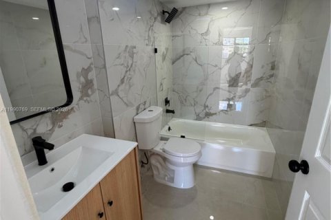 Copropriété à louer à Hialeah, Floride: 2 chambres, 74.32 m2 № 2056796 - photo 11