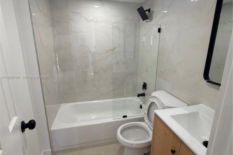 Copropriété à louer à Hialeah, Floride: 2 chambres, 74.32 m2 № 2056796 - photo 15