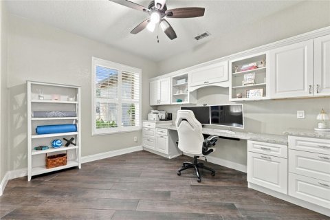 Casa en venta en Apopka, Florida, 5 dormitorios, 328.41 m2 № 2383733 - foto 30