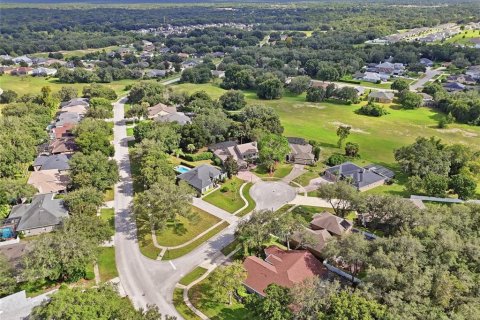 Casa en venta en Apopka, Florida, 5 dormitorios, 328.41 m2 № 2383733 - foto 19