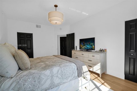 Снять в аренду кондоминиум в Форт-Лодердейл, Флорида 1 спальня, 81.57м2, № 2048373 - фото 12