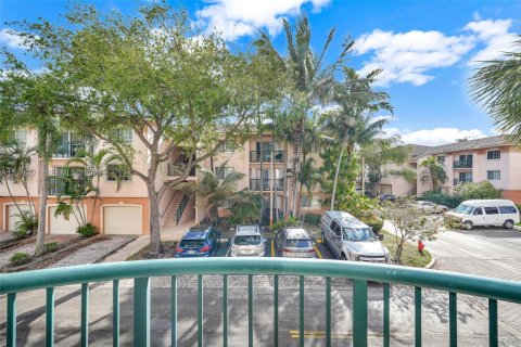 Снять в аренду кондоминиум в Форт-Лодердейл, Флорида 1 спальня, 81.57м2, № 2048373 - фото 9