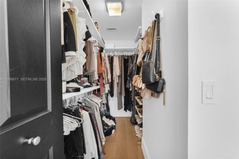 Снять в аренду кондоминиум в Форт-Лодердейл, Флорида 1 спальня, 81.57м2, № 2048373 - фото 13