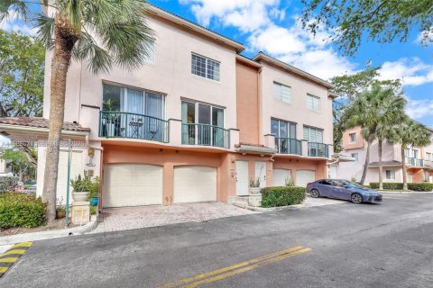 Кондоминиум с 1 спальней в Форт-Лодердейл, Флорида № 2048373