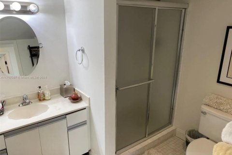 Condominio en alquiler en Sunny Isles Beach, Florida, 2 dormitorios, 122.63 m2 № 1781754 - foto 16