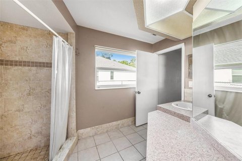 Купить виллу или дом в Спринг-Хилл, Флорида 8 комнат, 149.76м2, № 1828355 - фото 18