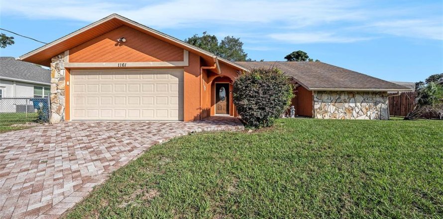 Casa en Spring Hill, Florida 3 dormitorios, 149.76 m2 № 1828355