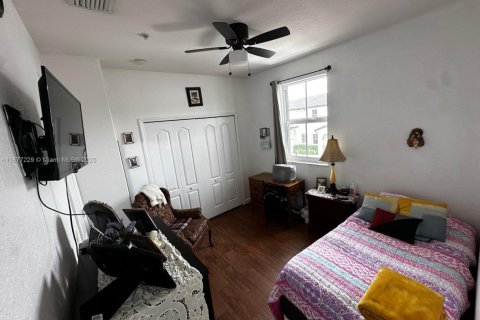 Condominio en venta en Hialeah, Florida, 2 dormitorios, 126.44 m2 № 1978024 - foto 29