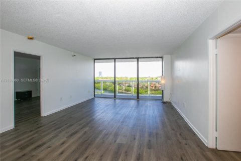 Copropriété à louer à Aventura, Floride: 2 chambres, 96.43 m2 № 2401663 - photo 6