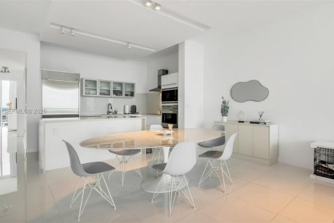 Copropriété à louer à Miami, Floride: 3 chambres, 158.68 m2 № 2077408 - photo 9