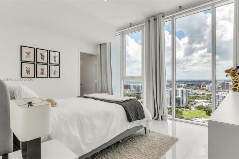 Copropriété à louer à Miami, Floride: 3 chambres, 158.68 m2 № 2077408 - photo 30