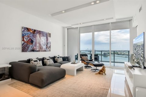 Copropriété à louer à Miami, Floride: 3 chambres, 158.68 m2 № 2077408 - photo 18