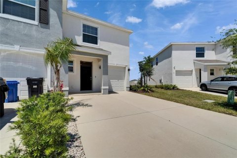 Townhouse in Apollo Beach, Florida 3 bedrooms, 165.83 sq.m. № 1651832 - photo 3