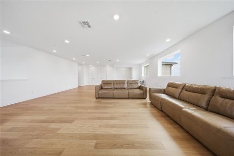 Casa en venta en Orlando, Florida, 4 dormitorios, 392.6 m2 № 2150509 - foto 29