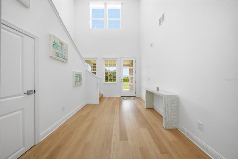 Casa en venta en Orlando, Florida, 4 dormitorios, 392.6 m2 № 2150509 - foto 6