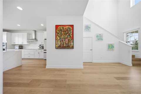Casa en venta en Orlando, Florida, 4 dormitorios, 392.6 m2 № 2150509 - foto 7