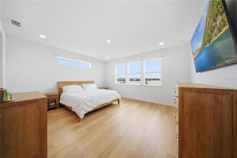 Casa en venta en Orlando, Florida, 4 dormitorios, 392.6 m2 № 2150509 - foto 19