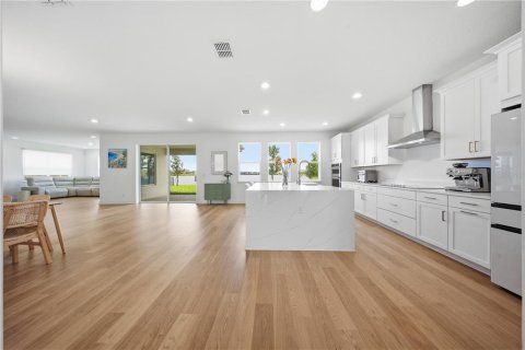 Casa en venta en Orlando, Florida, 4 dormitorios, 392.6 m2 № 2150509 - foto 12