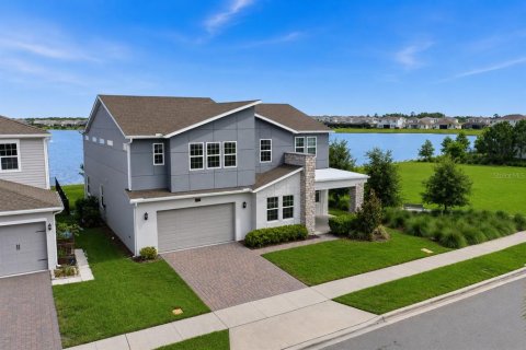 Casa en venta en Orlando, Florida, 4 dormitorios, 392.6 m2 № 2150509 - foto 3