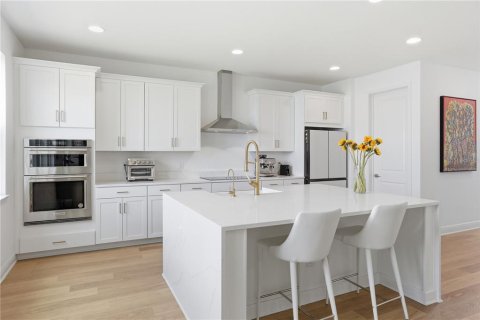 Casa en venta en Orlando, Florida, 4 dormitorios, 392.6 m2 № 2150509 - foto 8