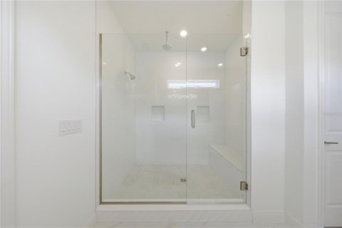 Casa en venta en Orlando, Florida, 4 dormitorios, 392.6 m2 № 2150509 - foto 24
