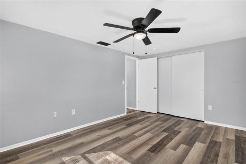 Villa ou maison à louer à Port Richey, Floride: 2 chambres, 78.04 m2 № 2388143 - photo 18