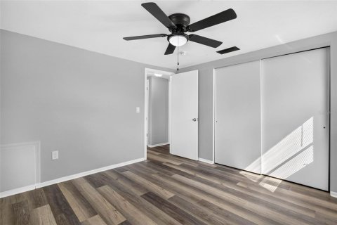 Villa ou maison à louer à Port Richey, Floride: 2 chambres, 78.04 m2 № 2388143 - photo 15