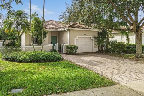 House in Sunrise, Florida 3 bedrooms, 134.89 sq.m. № 1997341