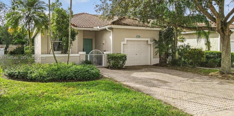 House in Sunrise, Florida 3 bedrooms, 134.89 sq.m. № 1997341