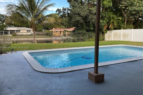 Villa ou maison à louer à Plantation, Floride: 3 chambres, 170.57 m2 № 1975861 - photo 16