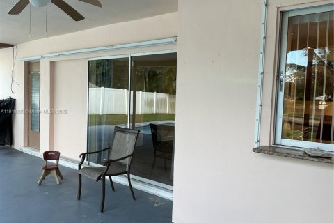 Villa ou maison à louer à Plantation, Floride: 3 chambres, 170.57 m2 № 1975861 - photo 14