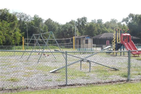 House in Kissimmee, Florida 4 bedrooms, 169.73 sq.m. № 2206221 - photo 22