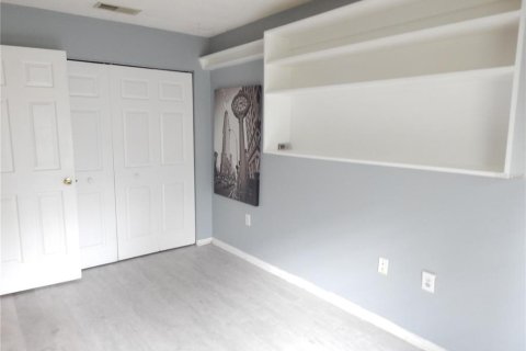 House in Kissimmee, Florida 4 bedrooms, 169.73 sq.m. № 2206221 - photo 17