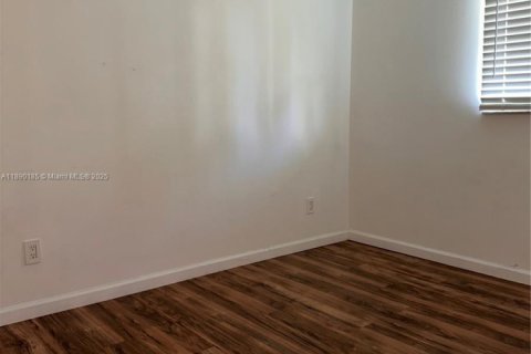 House in Port St. Lucie, Florida 3 bedrooms, 116.31 sq.m. № 1947283 - photo 14