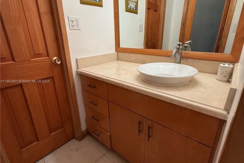 Copropriété à louer à Miami Beach, Floride: 49.24 m2 № 2017246 - photo 11