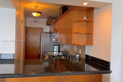 Copropriété à louer à Miami Beach, Floride: 49.24 m2 № 2017246 - photo 7