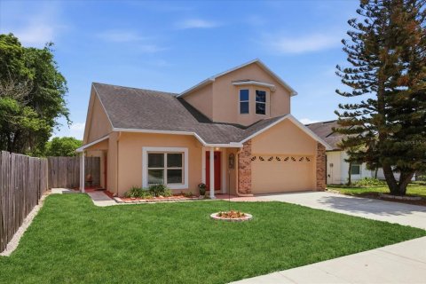Casa en Oviedo, Florida 3 dormitorios, 171.87 m2 № 2114401