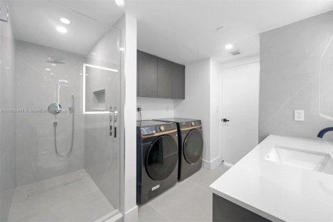 Condo in Aventura, Florida, 3 bedrooms  № 1743970 - photo 19