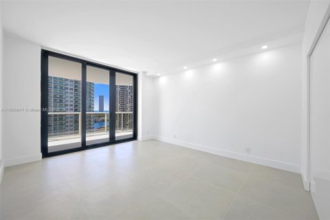 Condo in Aventura, Florida, 3 bedrooms  № 1743970 - photo 17