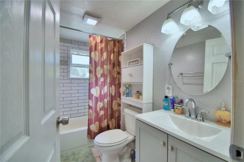 Villa ou maison à vendre à Bartow, Floride: 6 chambres, 198.07 m2 № 1382820 - photo 8